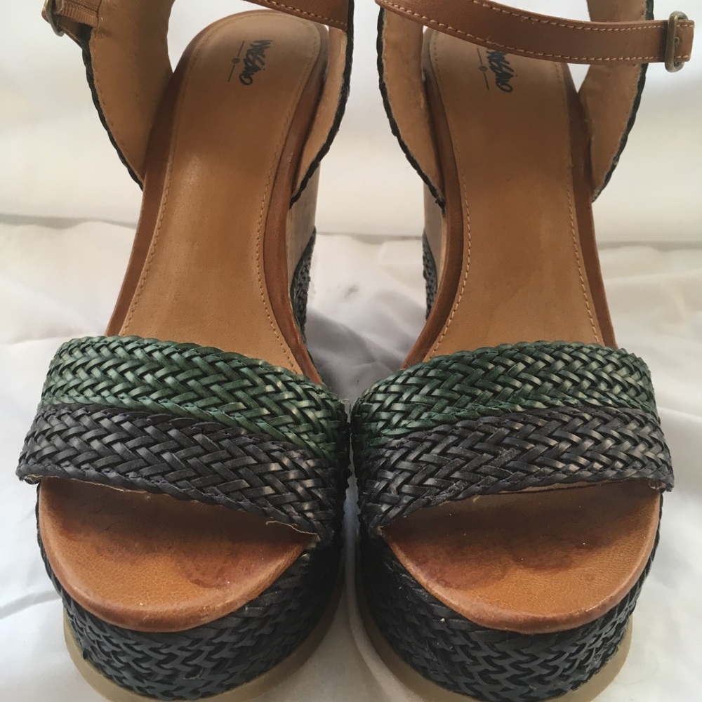 Blue and Green Wedges
